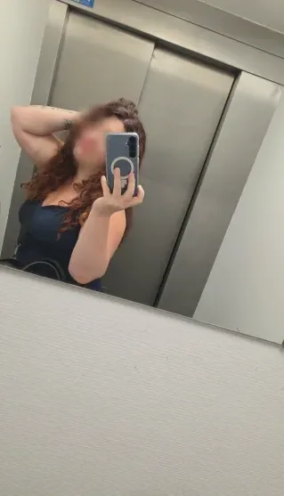 Hajar, 34