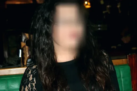 Isabel, 24