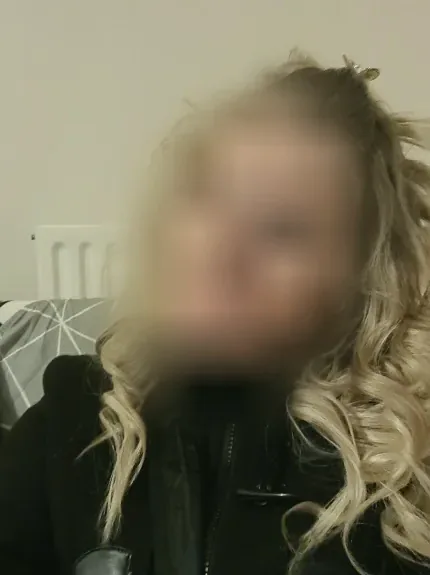 Shania, 36