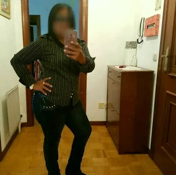 Suzanne, 39