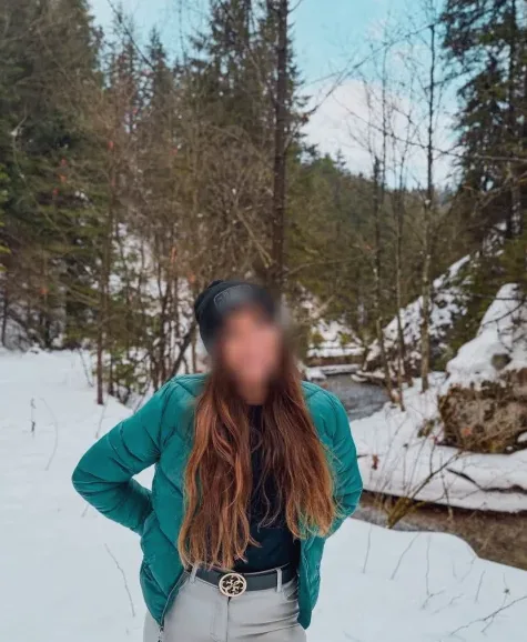 Wendy, 27